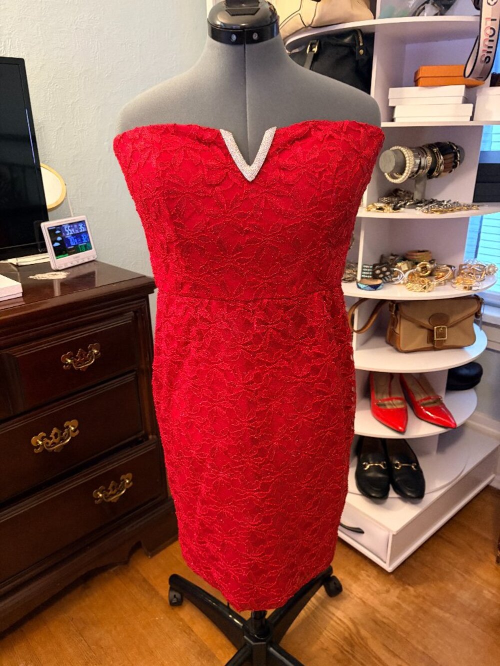 Red Lace Strapless Cocktail Wedding Guest Dress Rhinestone V Neck Juniors 13